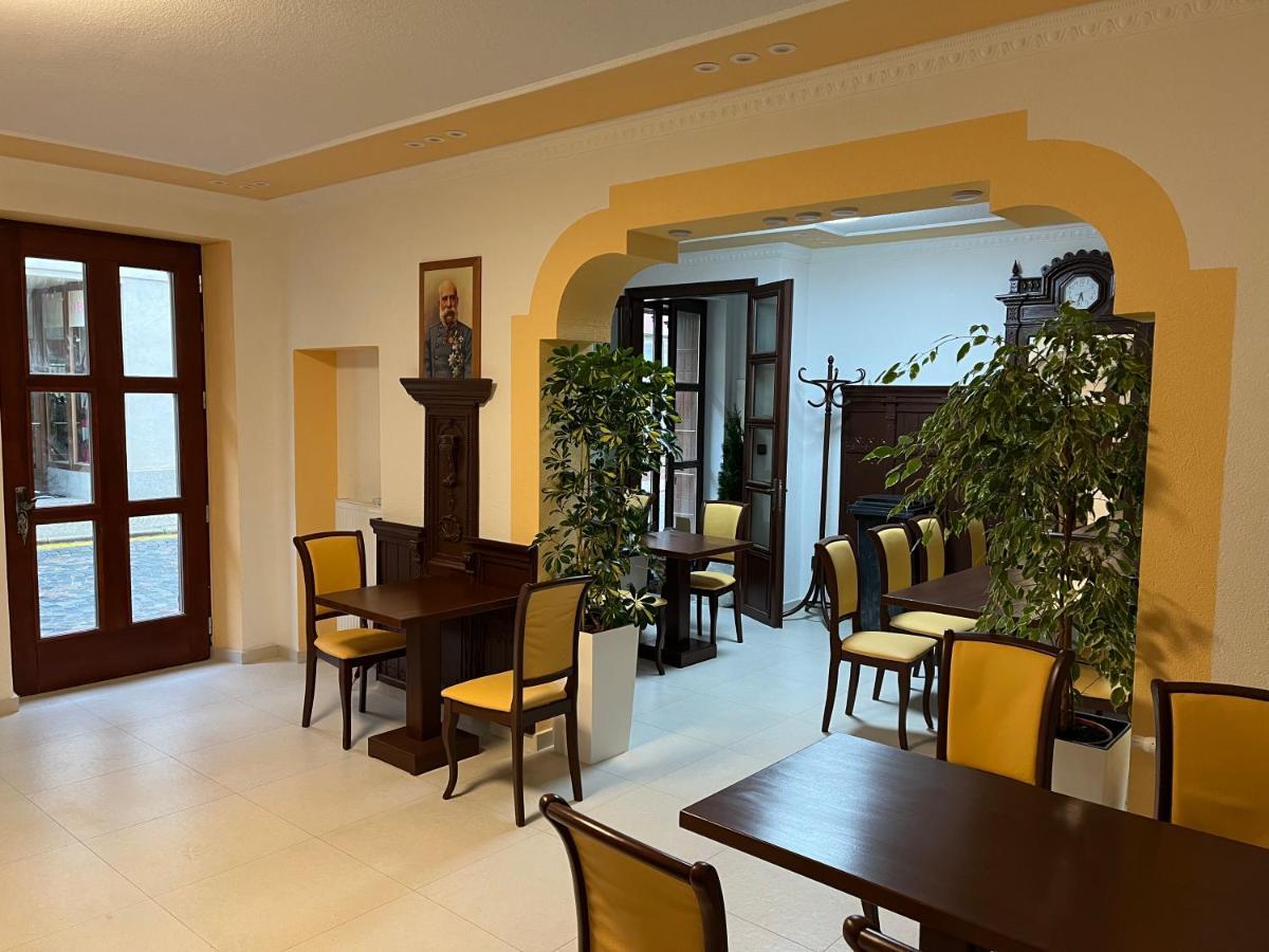 Vt6 House & Restaurant Bed & Breakfast Znojmo Luaran gambar