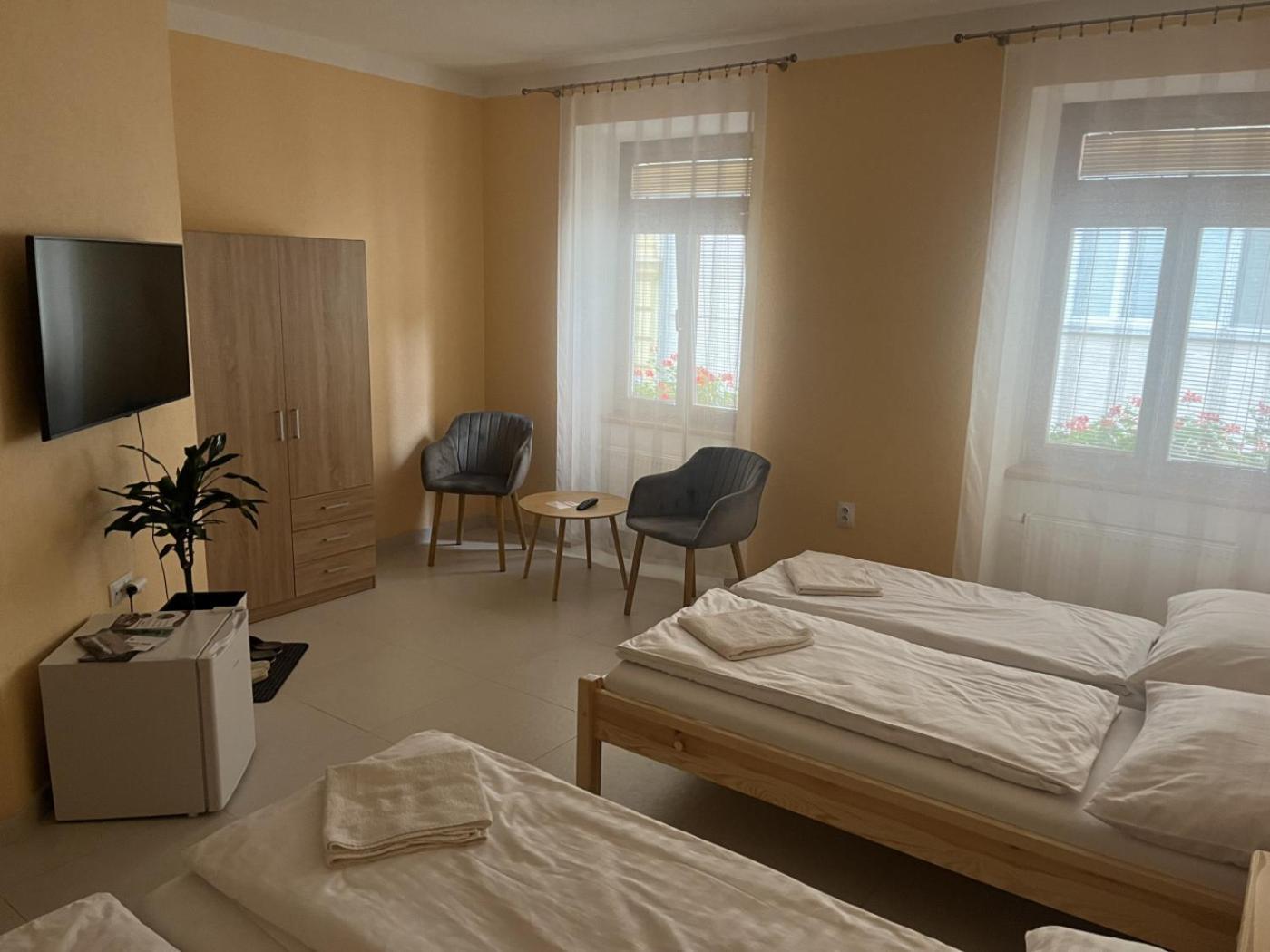 Vt6 House & Restaurant Bed & Breakfast Znojmo Luaran gambar