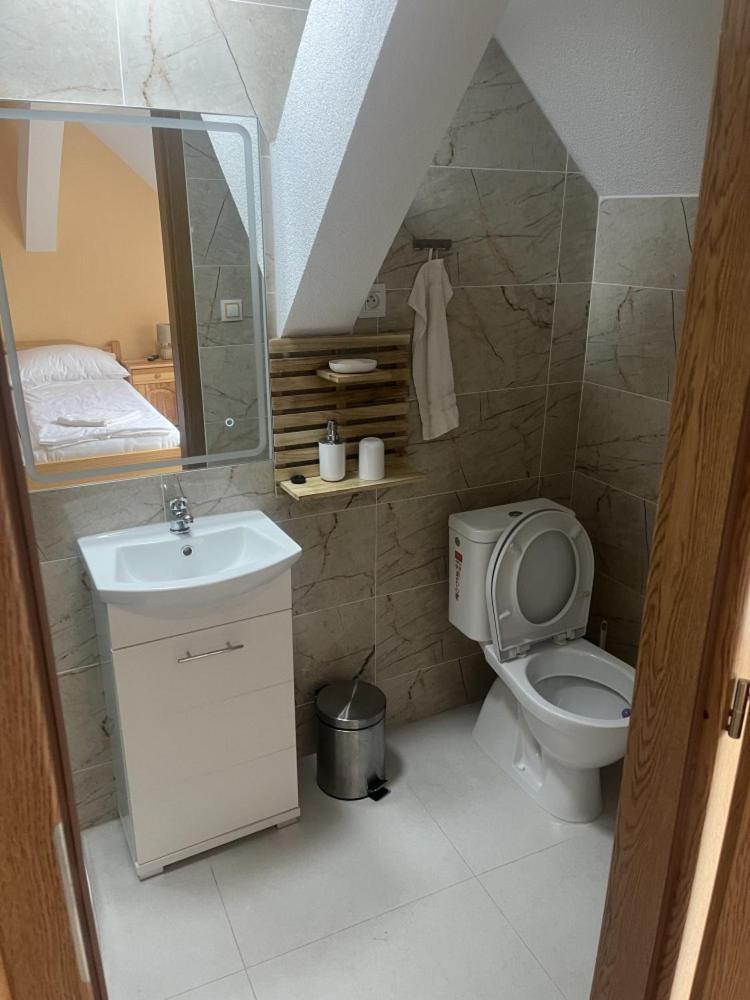 Vt6 House & Restaurant Bed & Breakfast Znojmo Luaran gambar