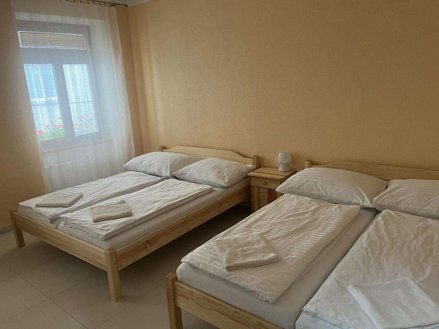 Vt6 House & Restaurant Bed & Breakfast Znojmo Luaran gambar